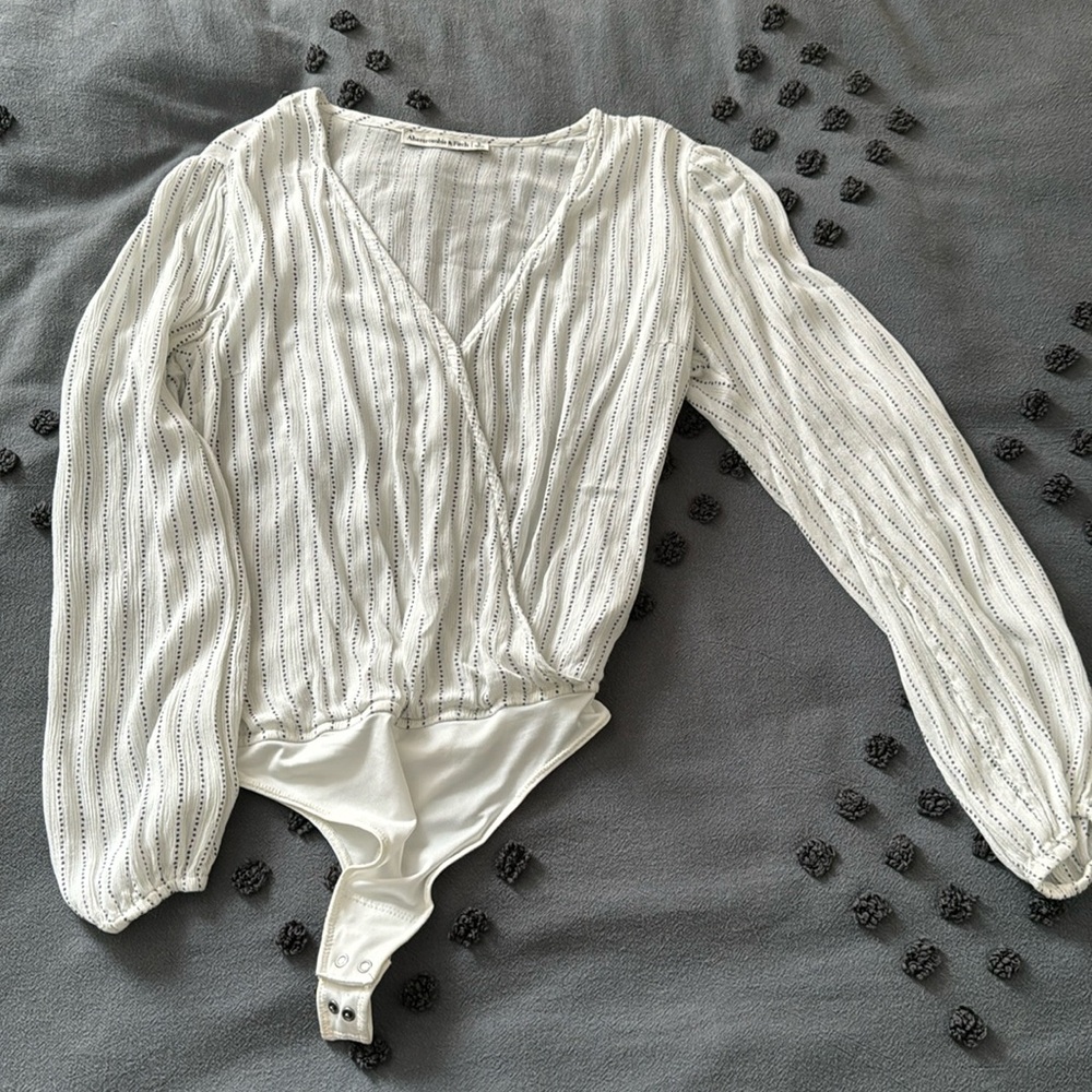Abercrombie and finch shirt
